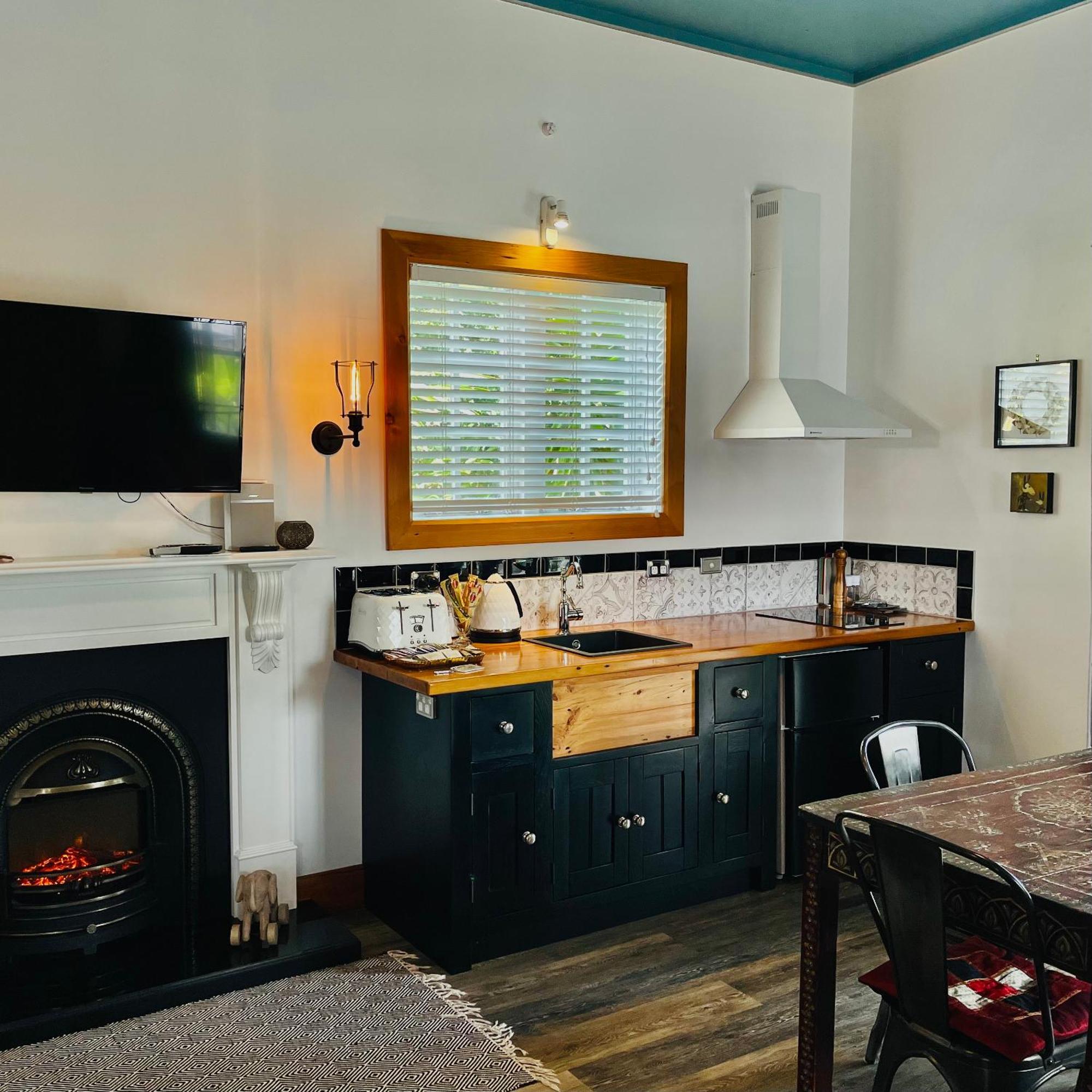Marriners Luxury Guesthouse Rawene Exterior foto